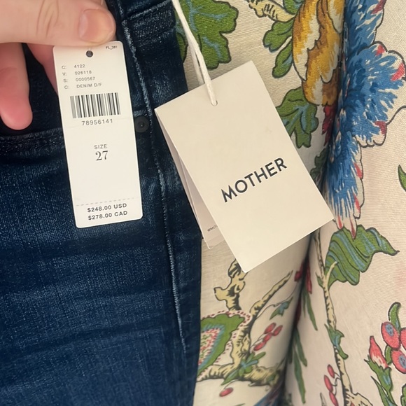 MOTHER Denim Weekender Fray- “Mint Condition” wash. Brand new with tags sz27 - Picture 6 of 7